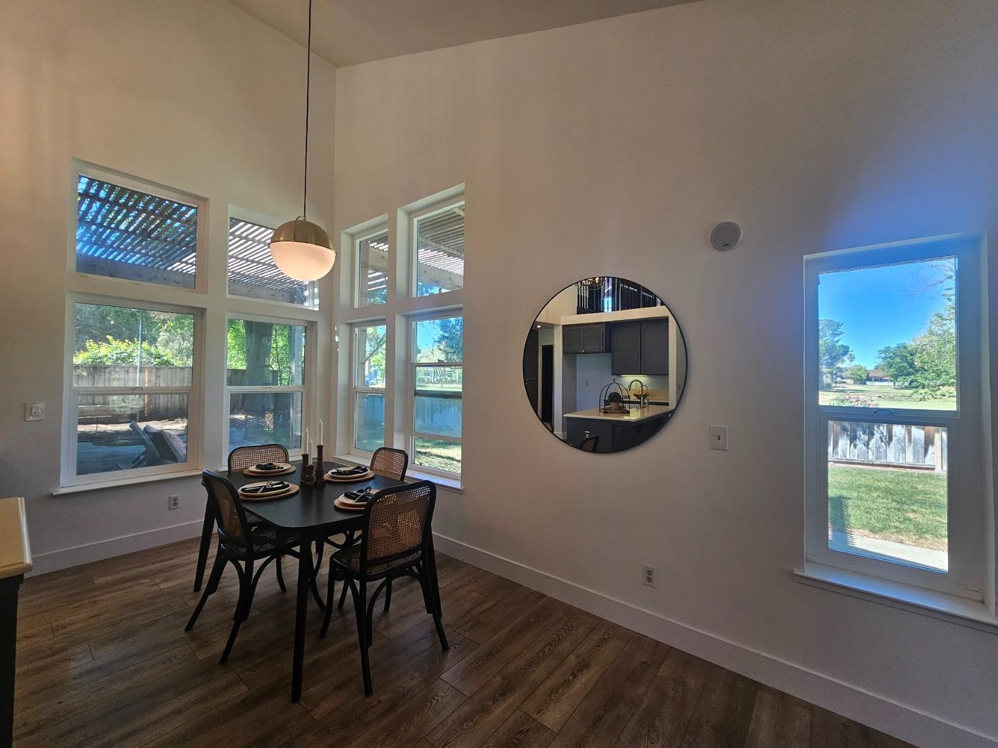 Detail Gallery Image 24 of 65 For 501 Bobbys Ln, Hollister,  CA 95023 - 4 Beds | 2/1 Baths