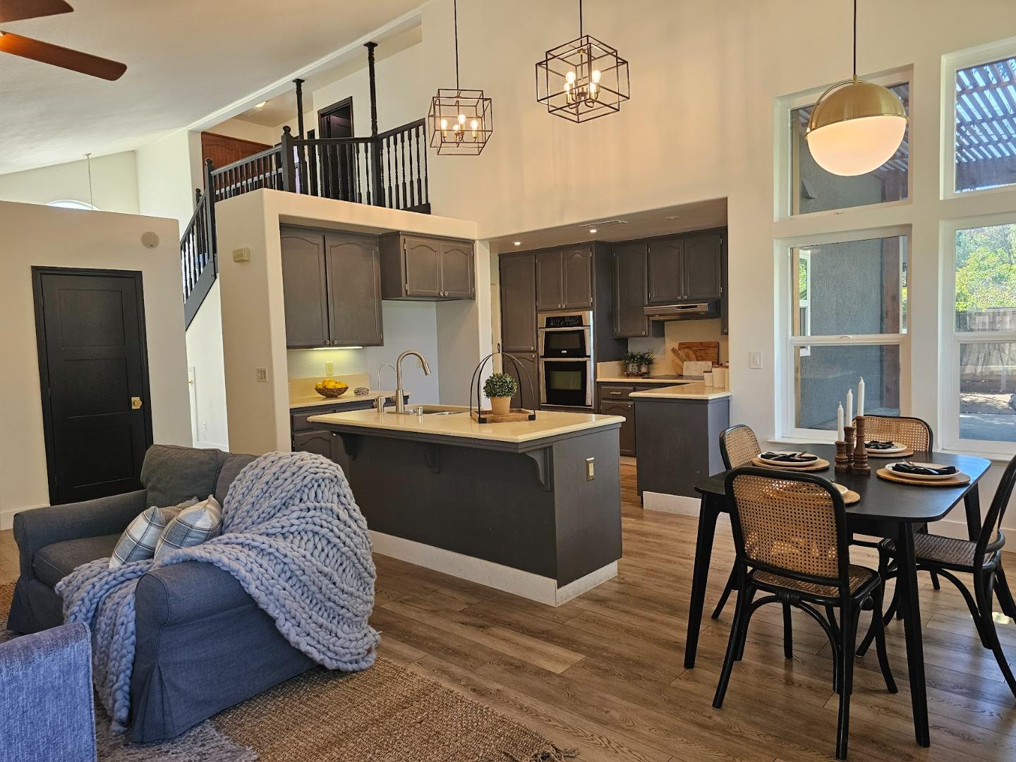 Detail Gallery Image 39 of 65 For 501 Bobbys Ln, Hollister,  CA 95023 - 4 Beds | 2/1 Baths