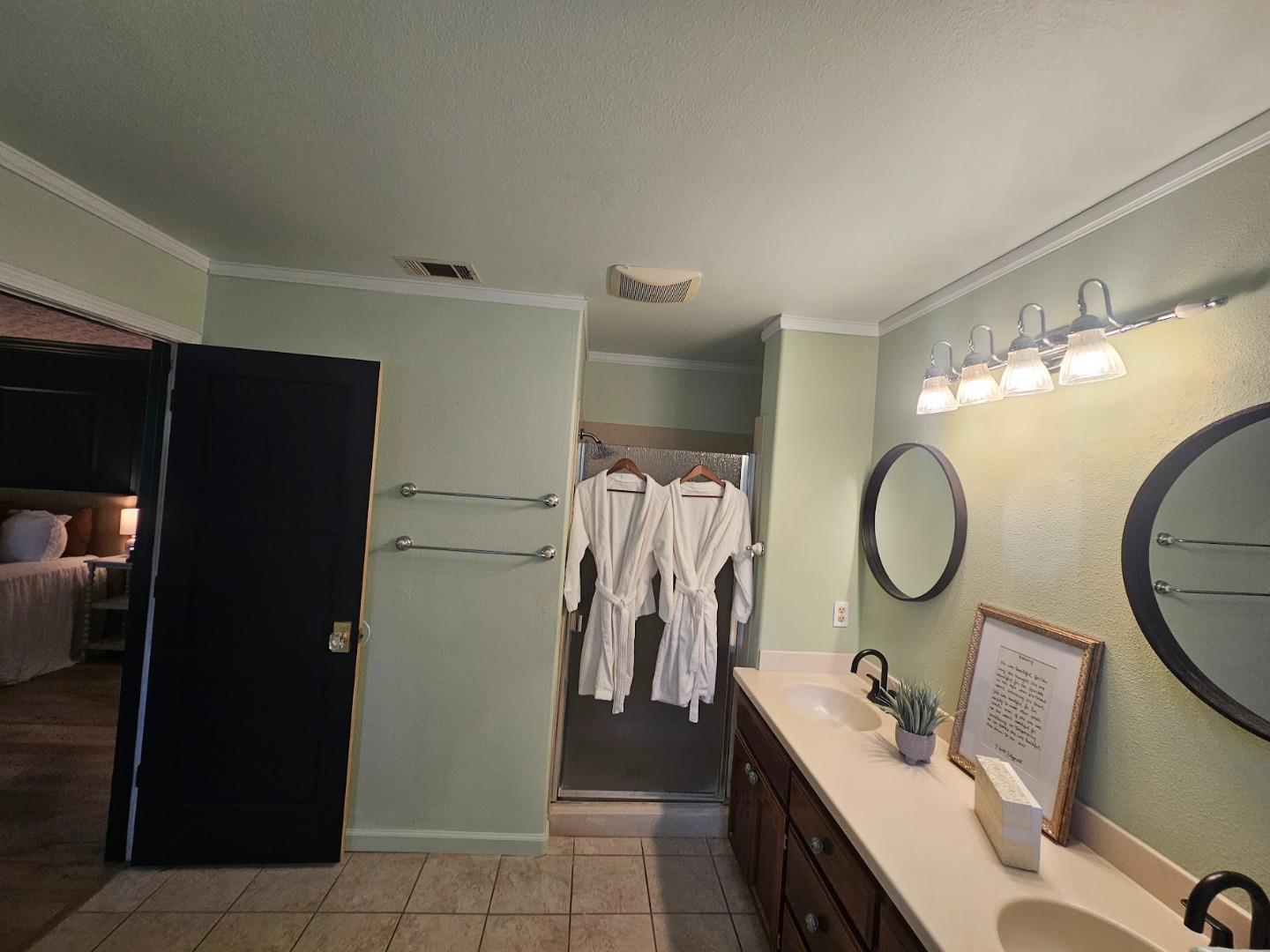 Detail Gallery Image 50 of 65 For 501 Bobbys Ln, Hollister,  CA 95023 - 4 Beds | 2/1 Baths