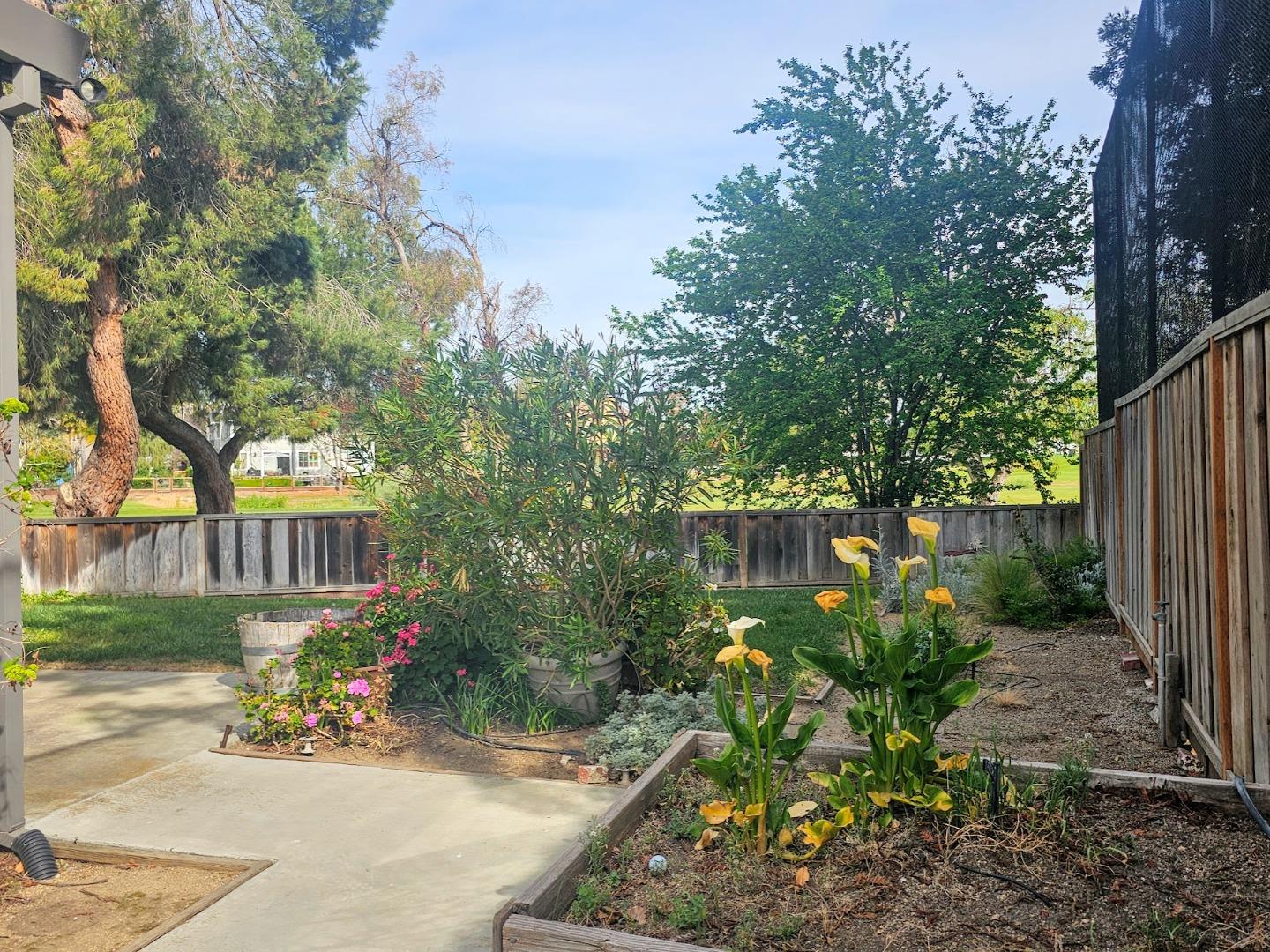 Detail Gallery Image 54 of 65 For 501 Bobbys Ln, Hollister,  CA 95023 - 4 Beds | 2/1 Baths