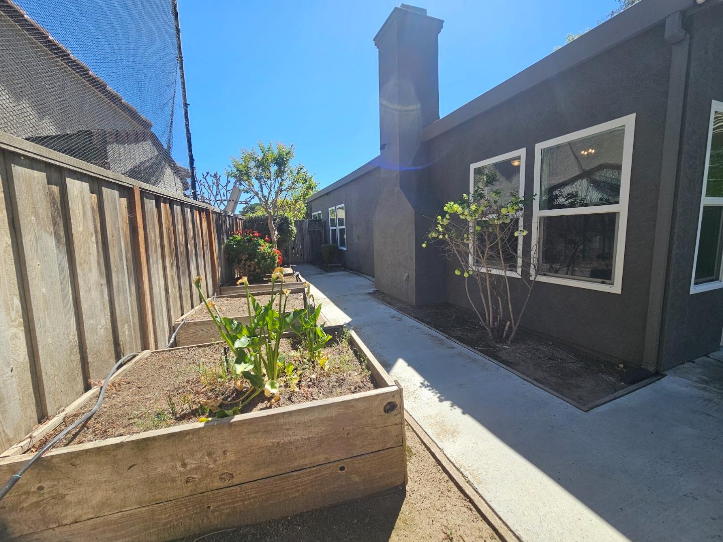 Detail Gallery Image 55 of 65 For 501 Bobbys Ln, Hollister,  CA 95023 - 4 Beds | 2/1 Baths