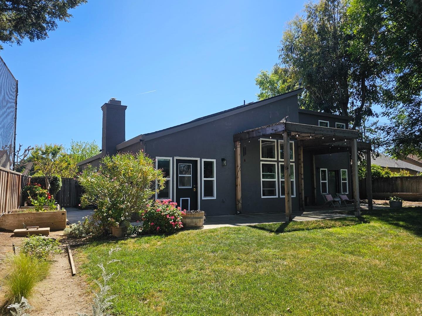 Detail Gallery Image 59 of 65 For 501 Bobbys Ln, Hollister,  CA 95023 - 4 Beds | 2/1 Baths