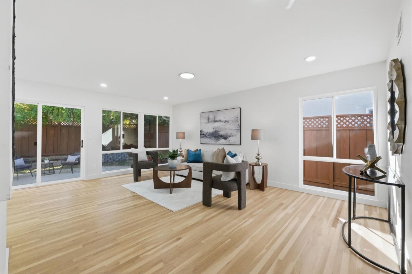 Detail Gallery Image 13 of 60 For 802 W Knickerbocker Dr, Sunnyvale,  CA 94087 - 4 Beds | 2/1 Baths