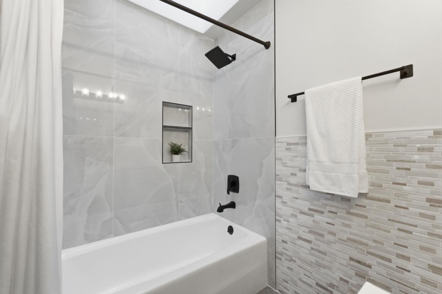 Detail Gallery Image 31 of 60 For 802 W Knickerbocker Dr, Sunnyvale,  CA 94087 - 4 Beds | 2/1 Baths