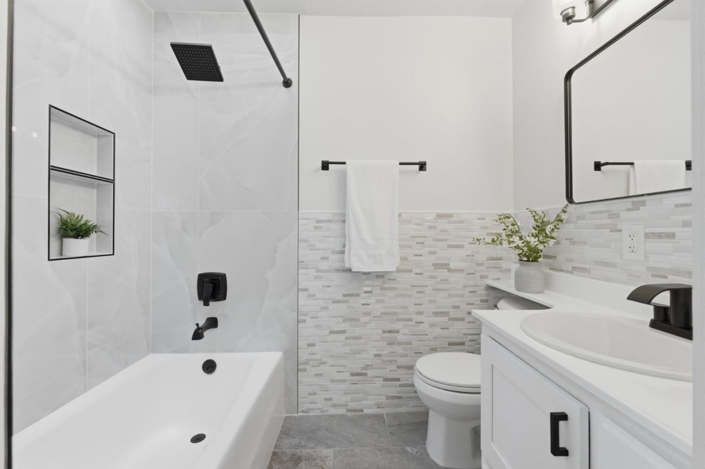 Detail Gallery Image 33 of 60 For 802 W Knickerbocker Dr, Sunnyvale,  CA 94087 - 4 Beds | 2/1 Baths