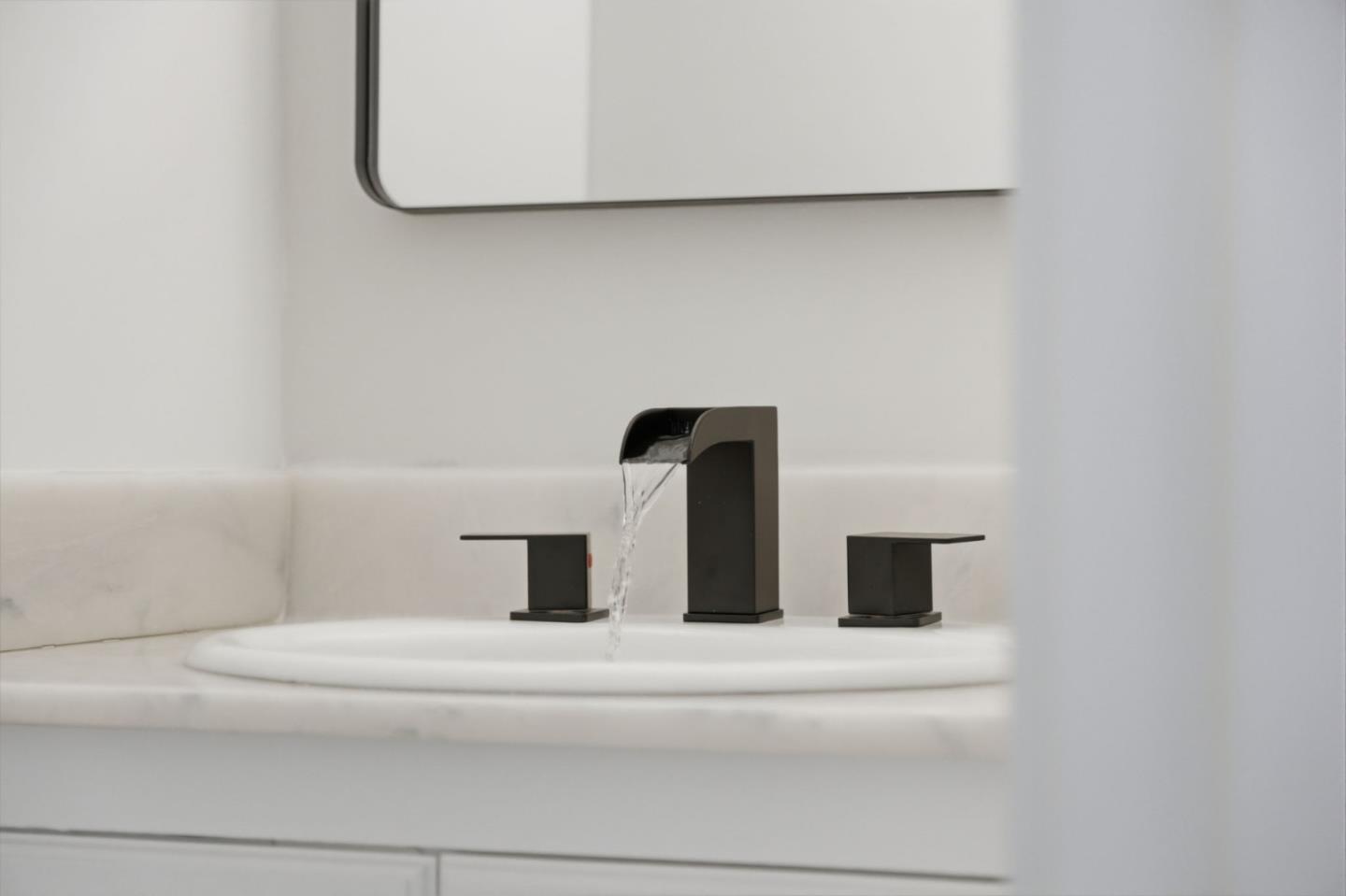 Detail Gallery Image 36 of 60 For 802 W Knickerbocker Dr, Sunnyvale,  CA 94087 - 4 Beds | 2/1 Baths