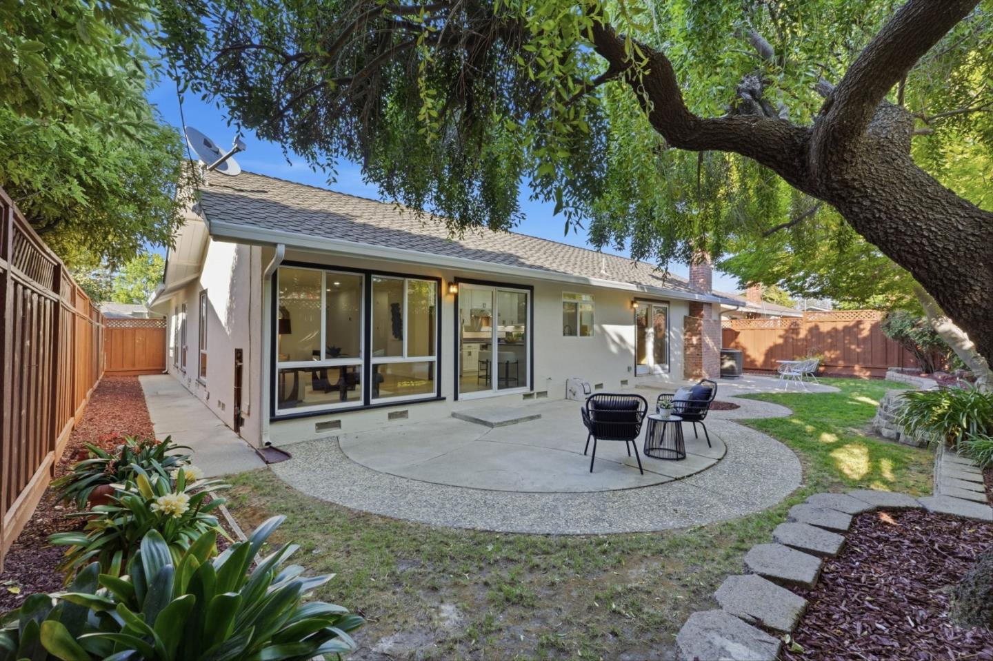 Detail Gallery Image 44 of 60 For 802 W Knickerbocker Dr, Sunnyvale,  CA 94087 - 4 Beds | 2/1 Baths