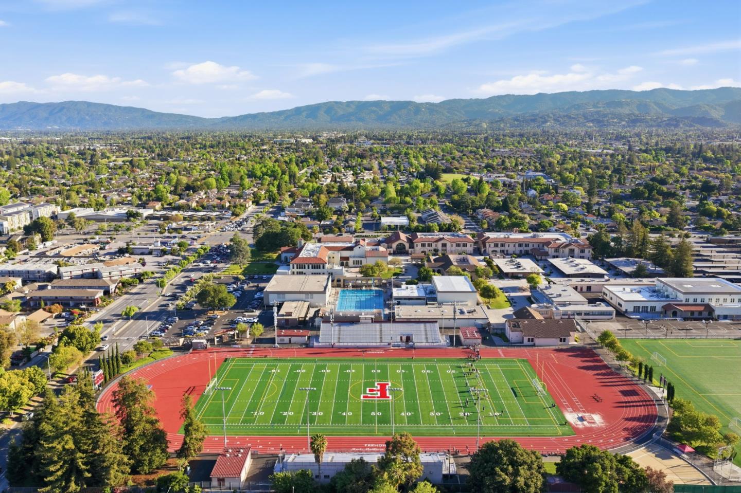 Detail Gallery Image 54 of 60 For 802 W Knickerbocker Dr, Sunnyvale,  CA 94087 - 4 Beds | 2/1 Baths