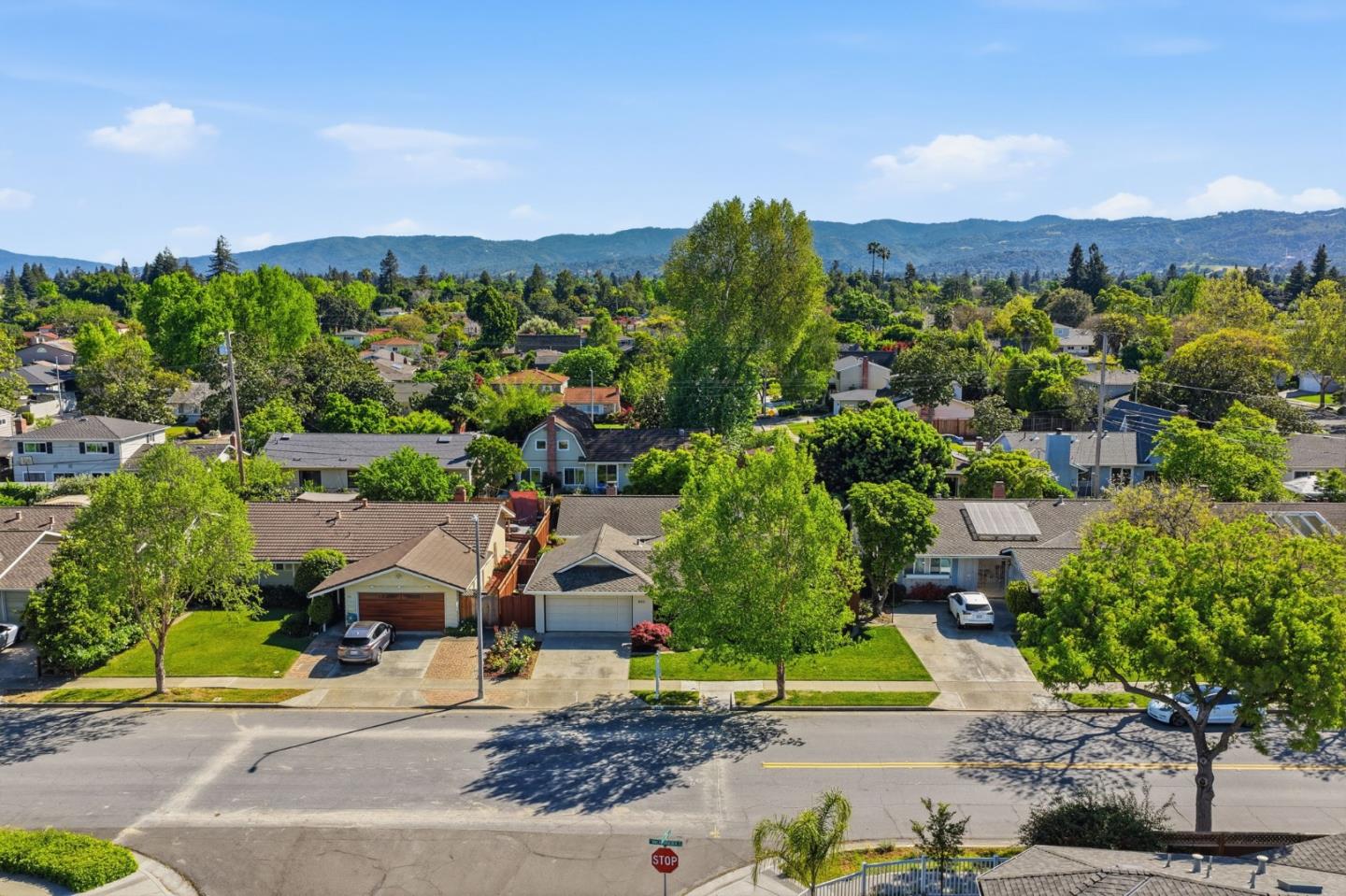 Detail Gallery Image 56 of 60 For 802 W Knickerbocker Dr, Sunnyvale,  CA 94087 - 4 Beds | 2/1 Baths