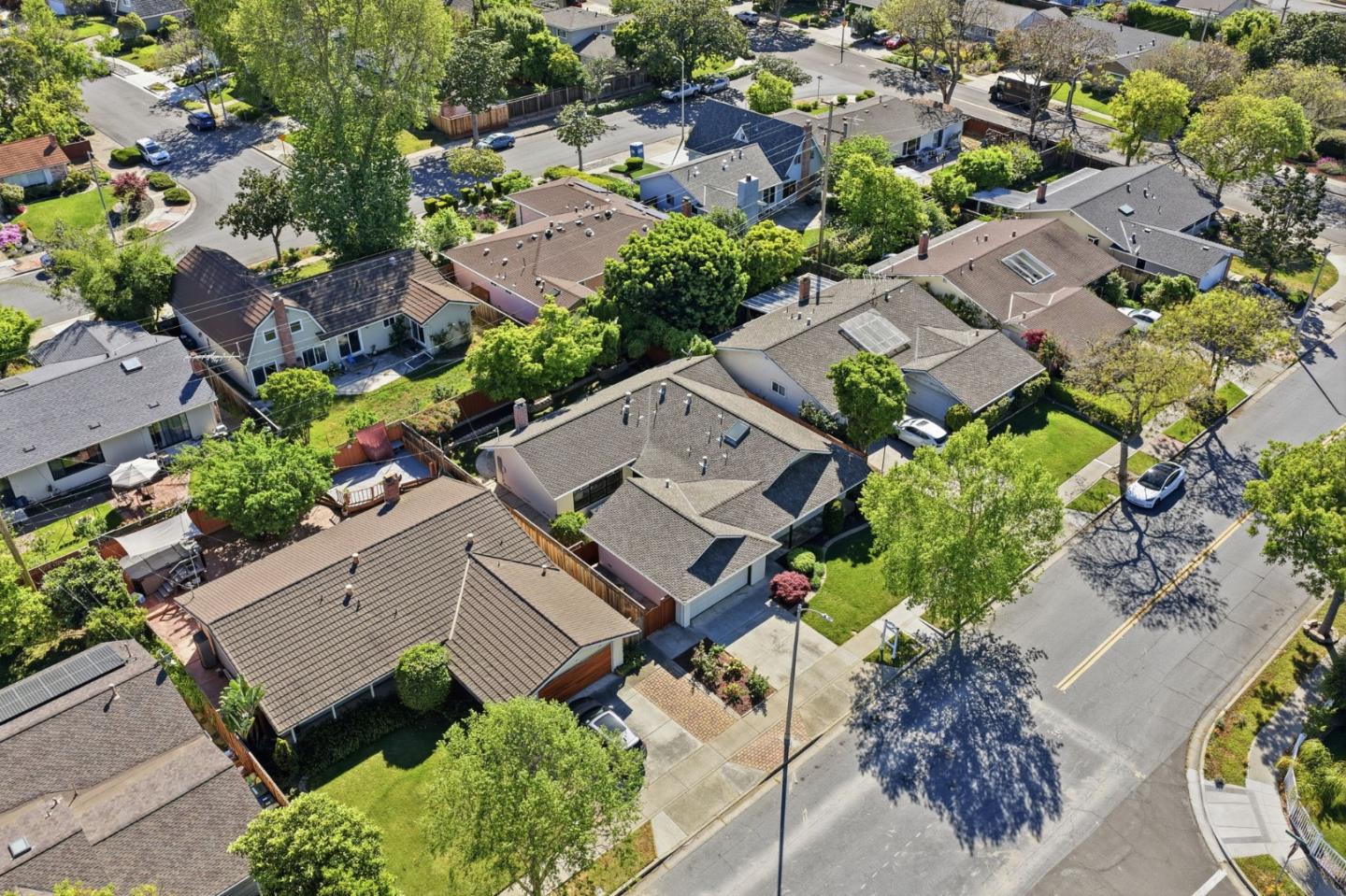 Detail Gallery Image 57 of 60 For 802 W Knickerbocker Dr, Sunnyvale,  CA 94087 - 4 Beds | 2/1 Baths