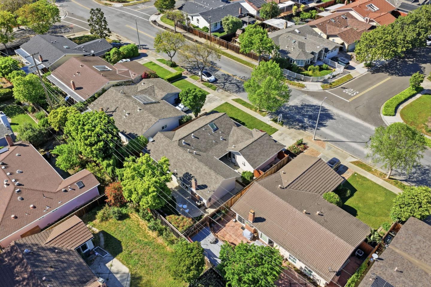 Detail Gallery Image 58 of 60 For 802 W Knickerbocker Dr, Sunnyvale,  CA 94087 - 4 Beds | 2/1 Baths