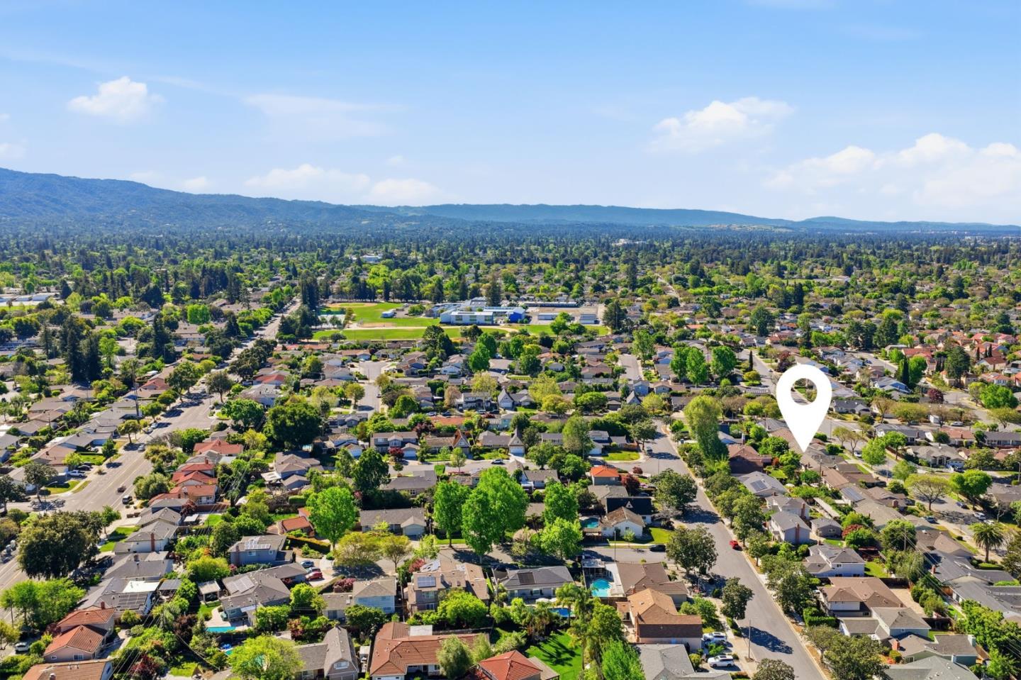 Detail Gallery Image 59 of 60 For 802 W Knickerbocker Dr, Sunnyvale,  CA 94087 - 4 Beds | 2/1 Baths