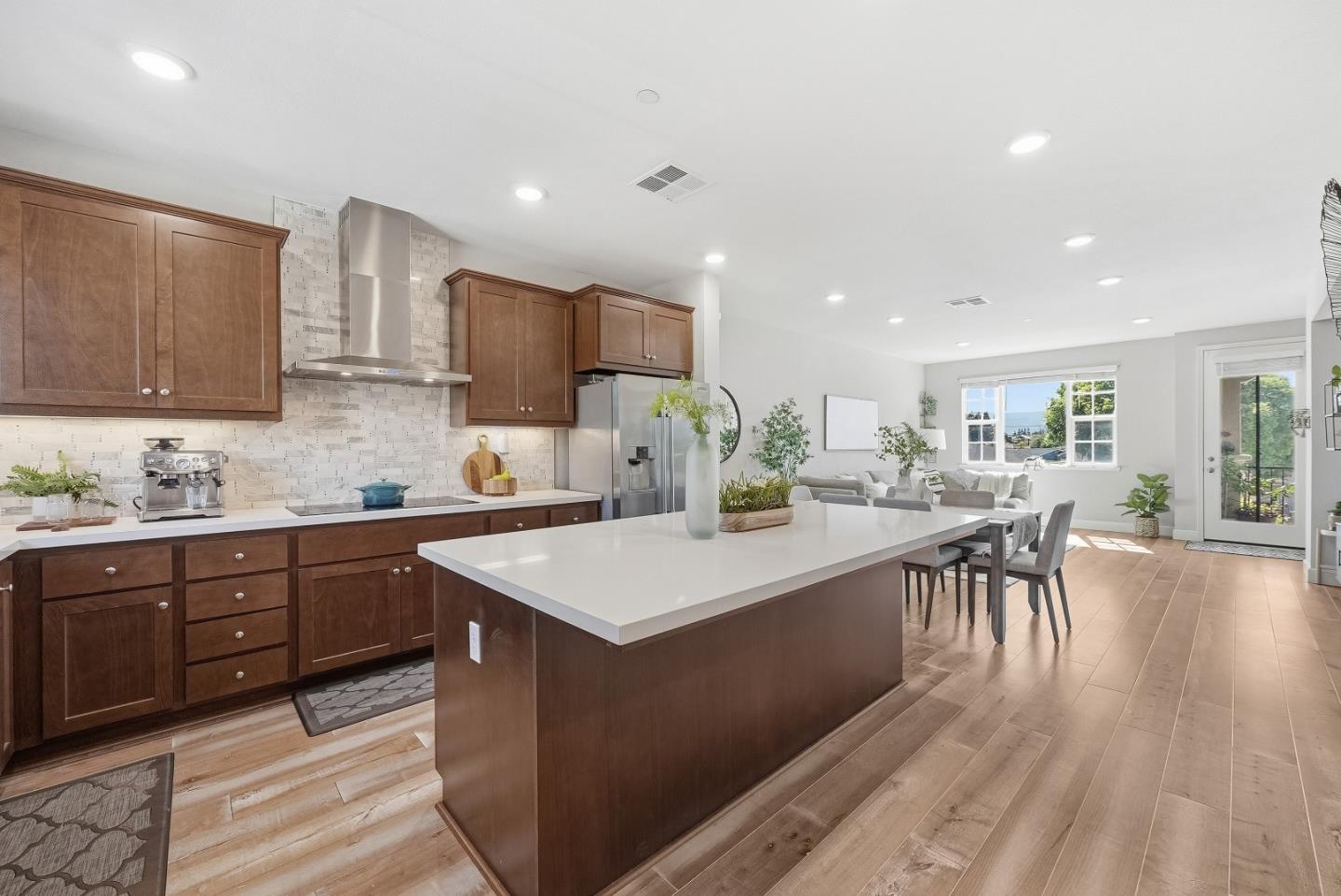 Detail Gallery Image 17 of 54 For 1121 Giannitsa Ter, Sunnyvale,  CA 94089 - 4 Beds | 3/1 Baths