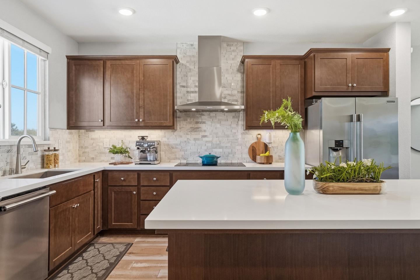 Detail Gallery Image 20 of 54 For 1121 Giannitsa Ter, Sunnyvale,  CA 94089 - 4 Beds | 3/1 Baths