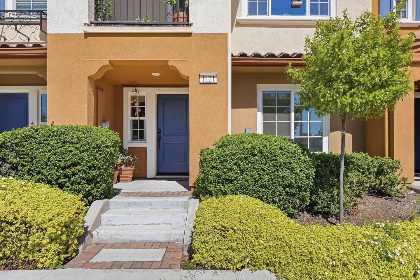 Detail Gallery Image 3 of 54 For 1121 Giannitsa Ter, Sunnyvale,  CA 94089 - 4 Beds | 3/1 Baths