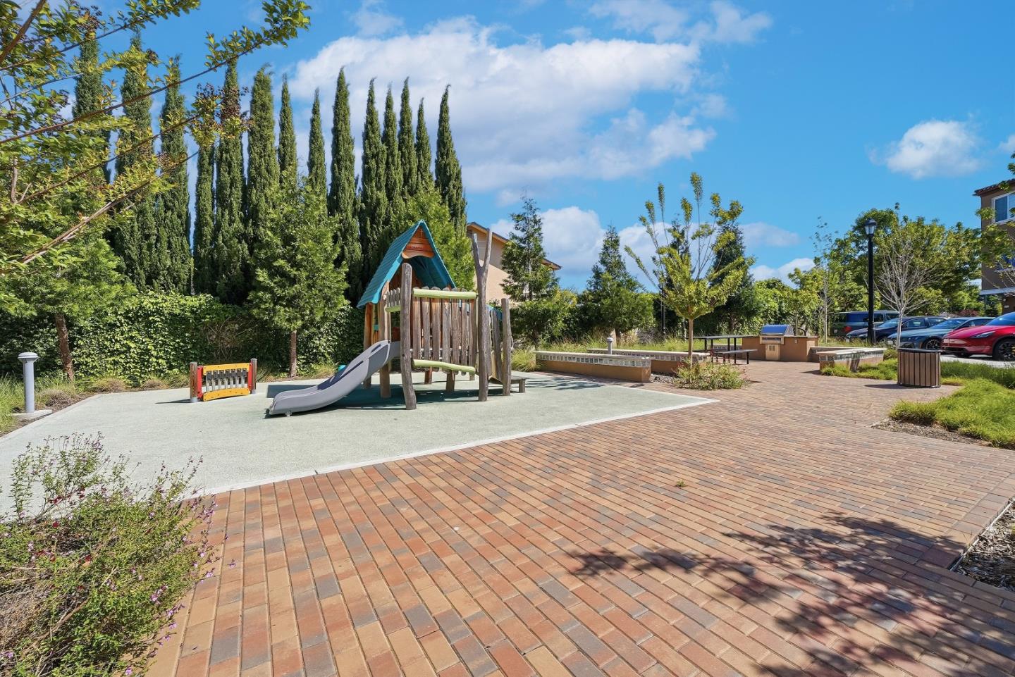 Detail Gallery Image 44 of 54 For 1121 Giannitsa Ter, Sunnyvale,  CA 94089 - 4 Beds | 3/1 Baths