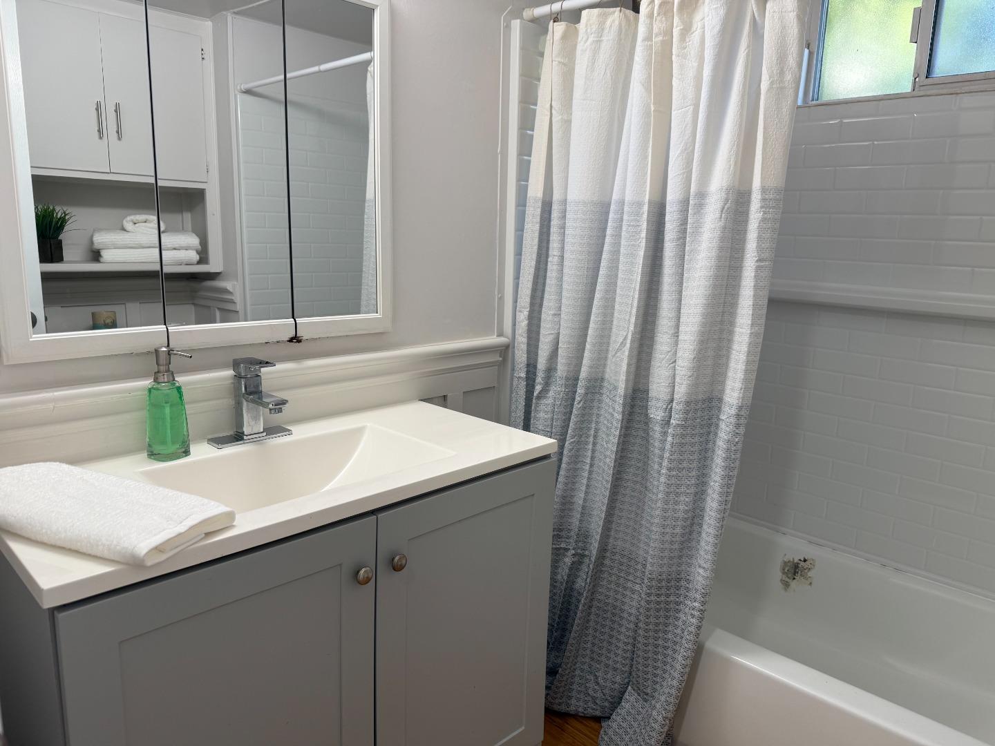 Detail Gallery Image 13 of 16 For 265 Brown Gables #10,  Ben Lomond,  CA 95005 - 2 Beds | 1 Baths