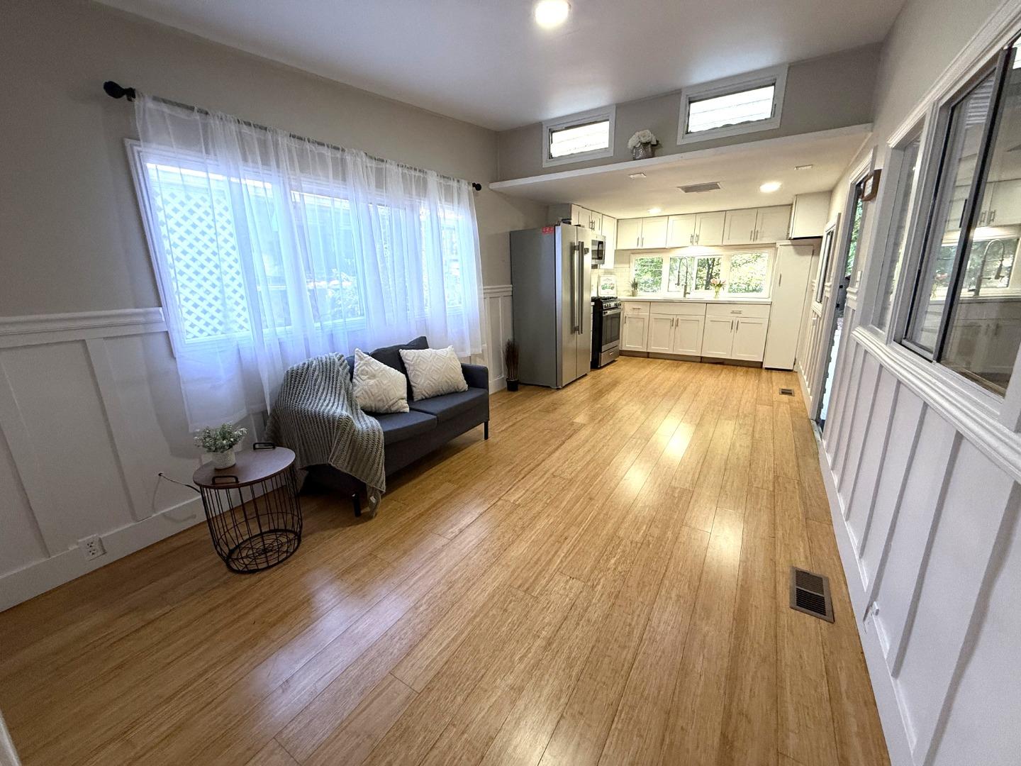 Detail Gallery Image 6 of 16 For 265 Brown Gables #10,  Ben Lomond,  CA 95005 - 2 Beds | 1 Baths