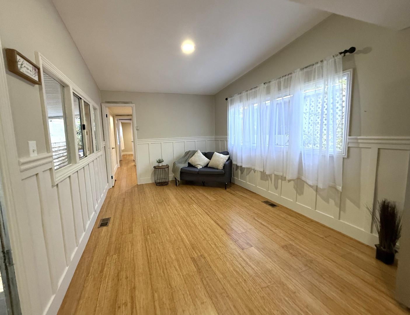 Detail Gallery Image 8 of 16 For 265 Brown Gables #10,  Ben Lomond,  CA 95005 - 2 Beds | 1 Baths