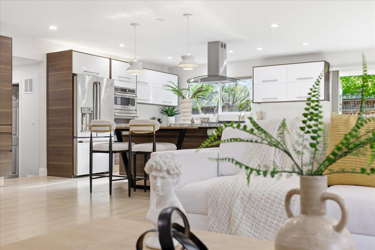 Detail Gallery Image 13 of 29 For 1547 Crespi Drive, San Jose,  CA 95129 - 3 Beds | 2 Baths