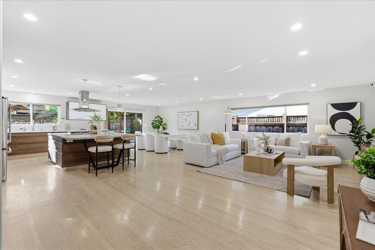 Detail Gallery Image 4 of 29 For 1547 Crespi Drive, San Jose,  CA 95129 - 3 Beds | 2 Baths