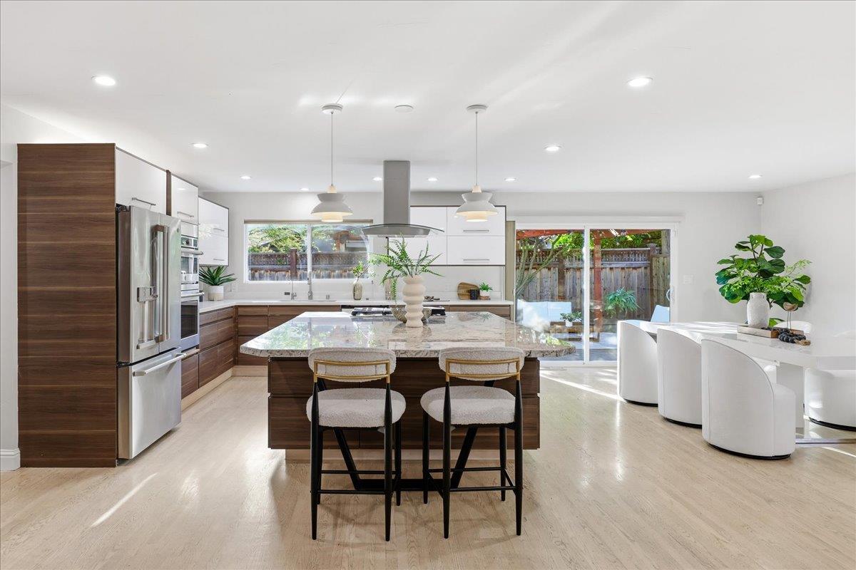 Detail Gallery Image 7 of 29 For 1547 Crespi Drive, San Jose,  CA 95129 - 3 Beds | 2 Baths