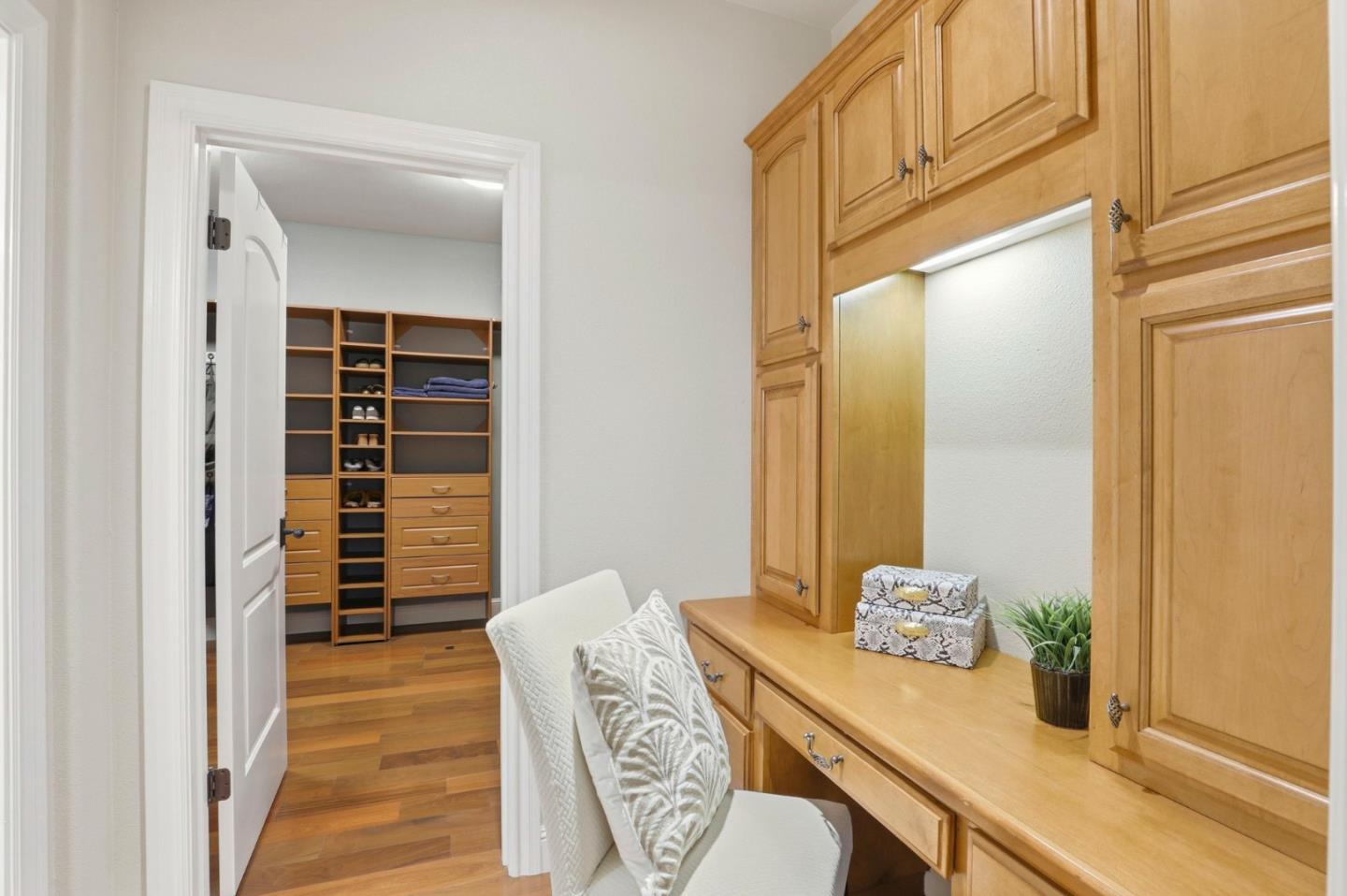 Detail Gallery Image 33 of 109 For 1880 Hollyhock Ln, Gilroy,  CA 95020 - 4 Beds | 3/1 Baths