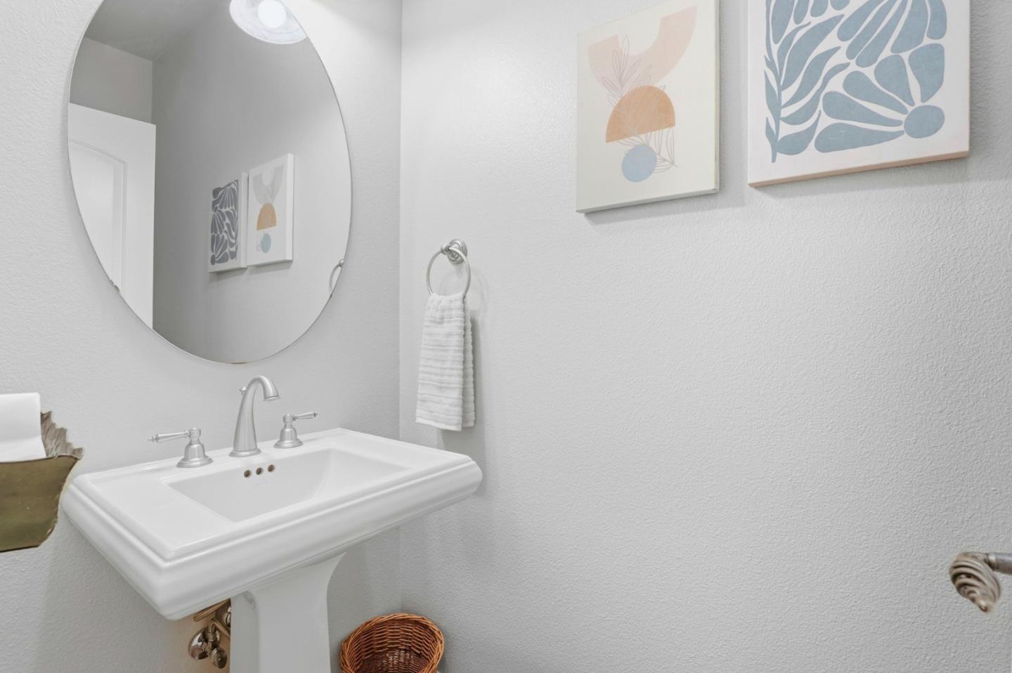 Detail Gallery Image 35 of 109 For 1880 Hollyhock Ln, Gilroy,  CA 95020 - 4 Beds | 3/1 Baths