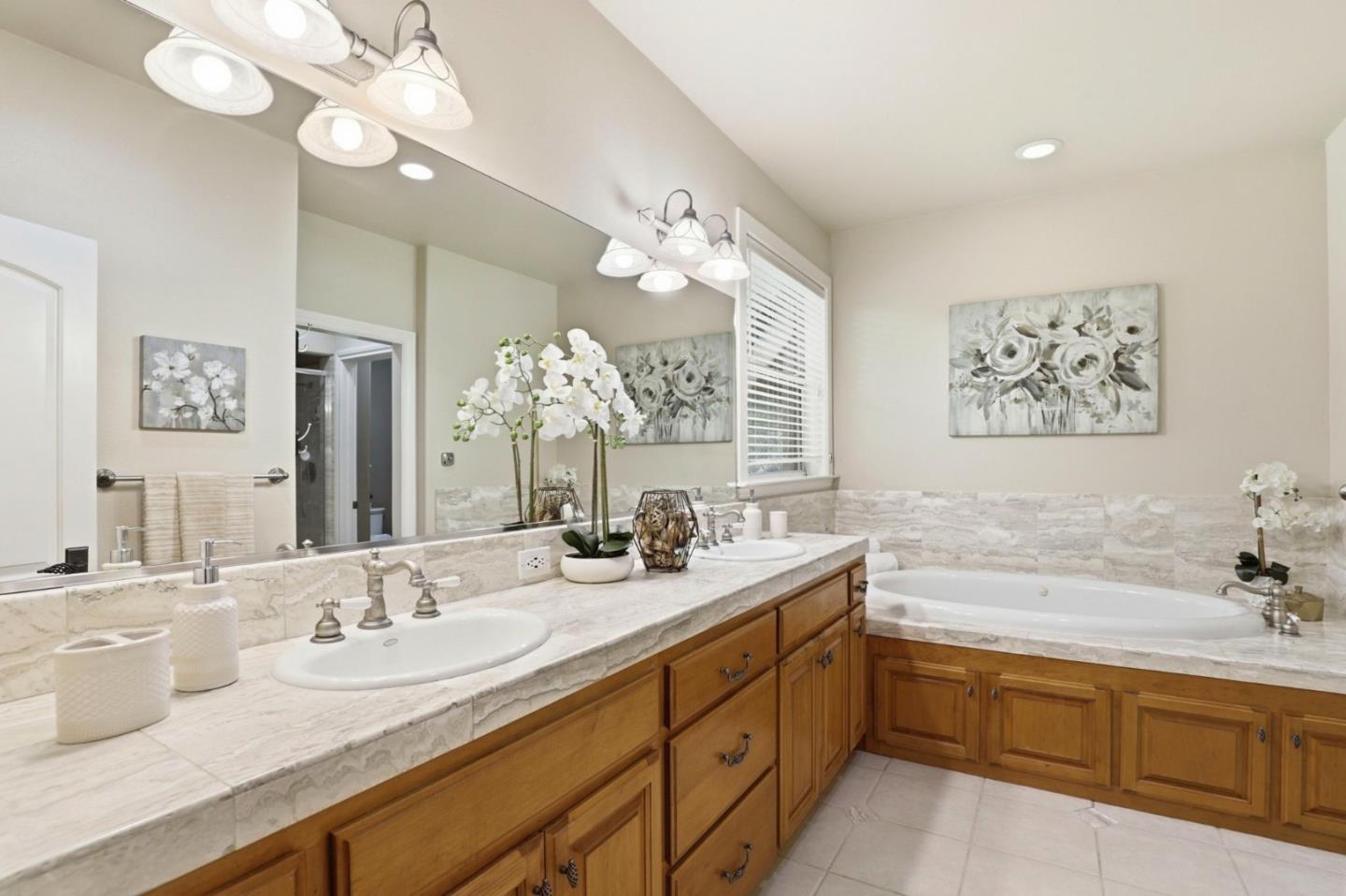 Detail Gallery Image 36 of 109 For 1880 Hollyhock Ln, Gilroy,  CA 95020 - 4 Beds | 3/1 Baths