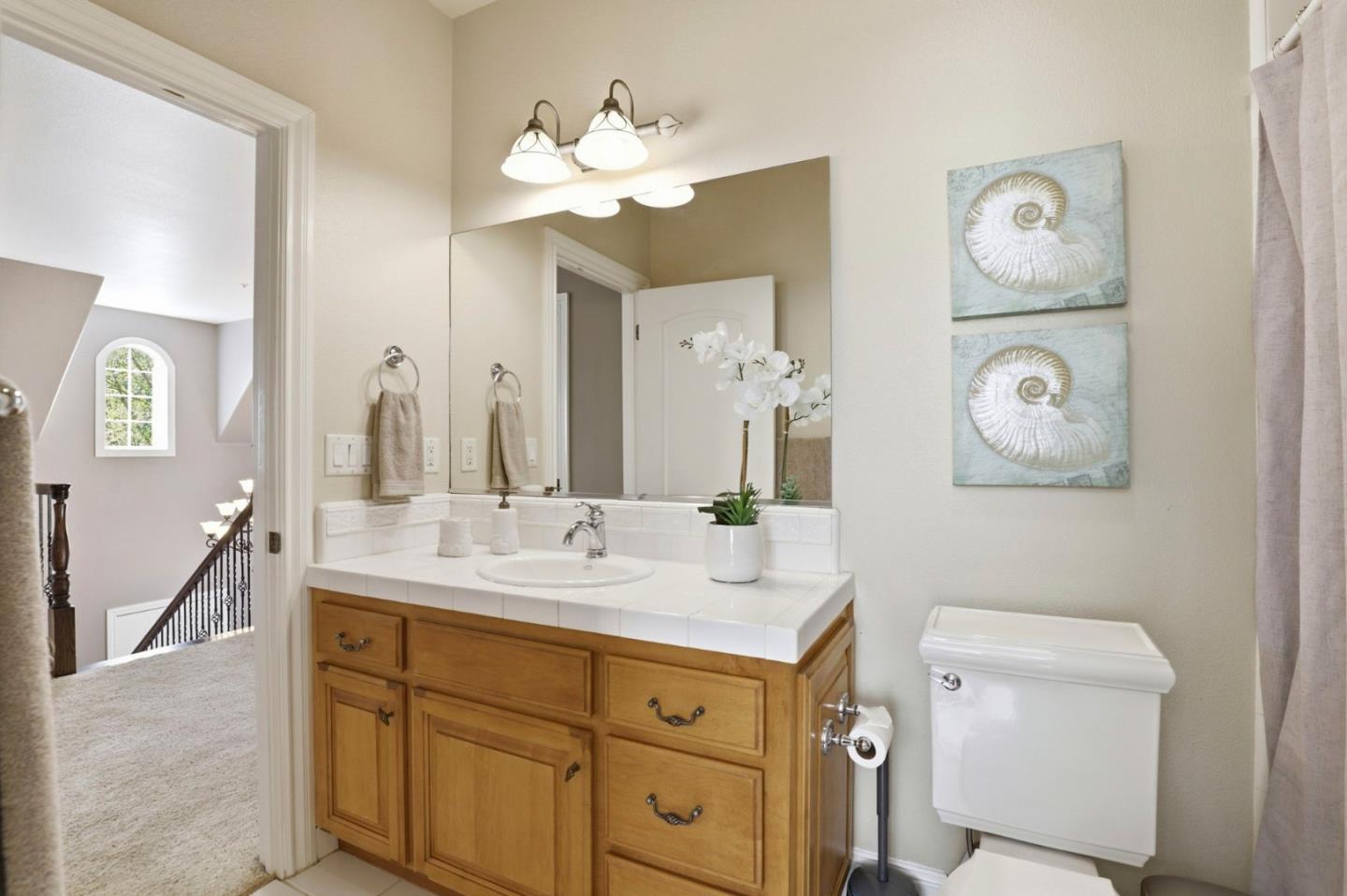 Detail Gallery Image 39 of 109 For 1880 Hollyhock Ln, Gilroy,  CA 95020 - 4 Beds | 3/1 Baths