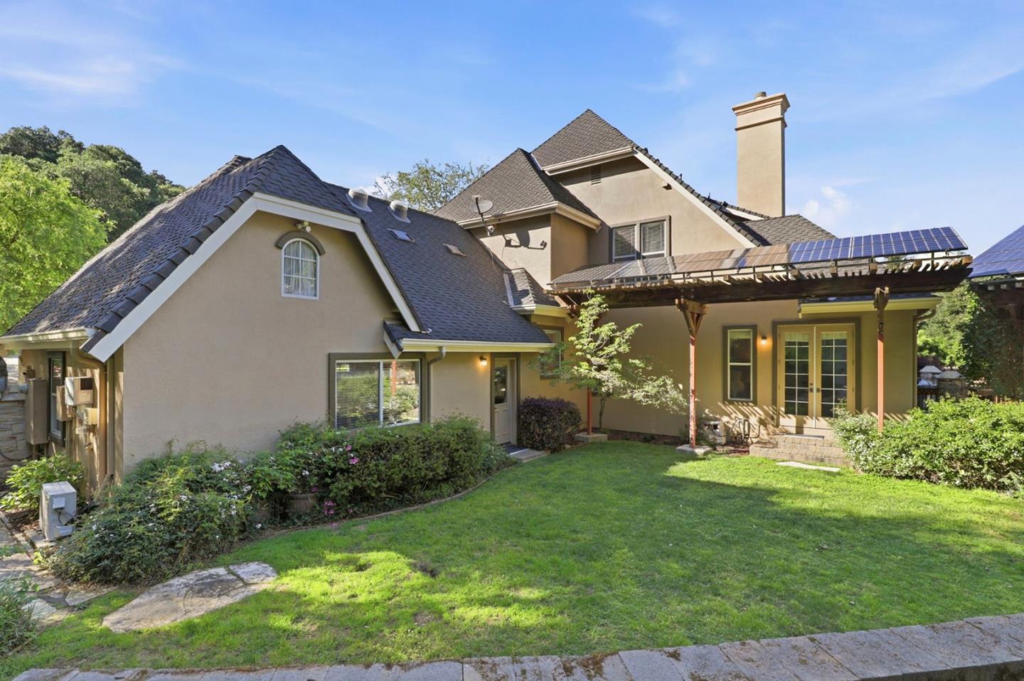 Detail Gallery Image 46 of 109 For 1880 Hollyhock Ln, Gilroy,  CA 95020 - 4 Beds | 3/1 Baths