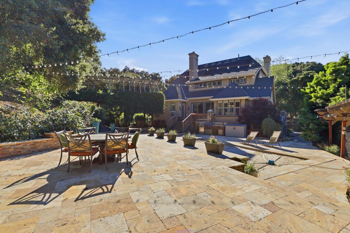 Detail Gallery Image 52 of 109 For 1880 Hollyhock Ln, Gilroy,  CA 95020 - 4 Beds | 3/1 Baths