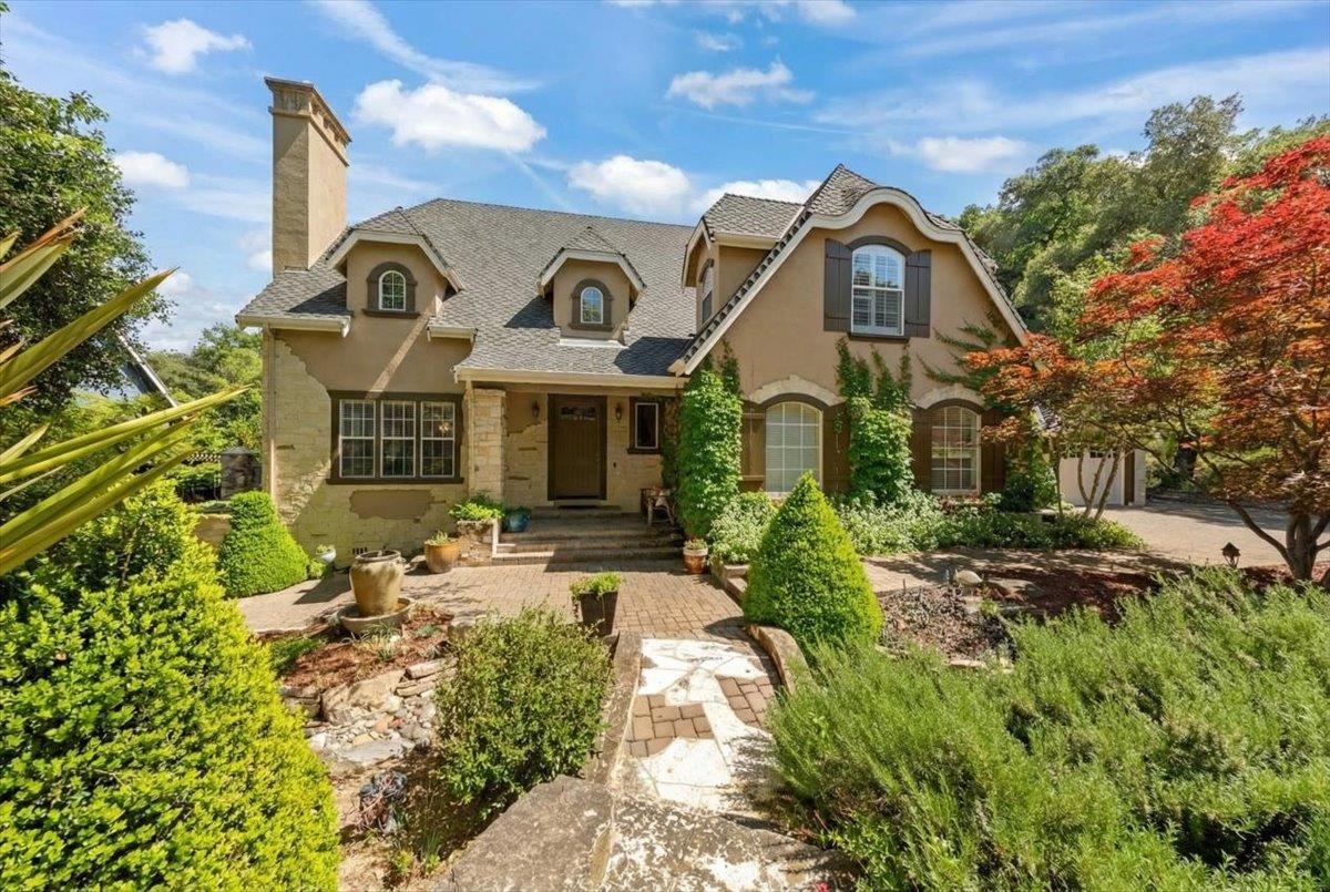 Detail Gallery Image 67 of 109 For 1880 Hollyhock Ln, Gilroy,  CA 95020 - 4 Beds | 3/1 Baths