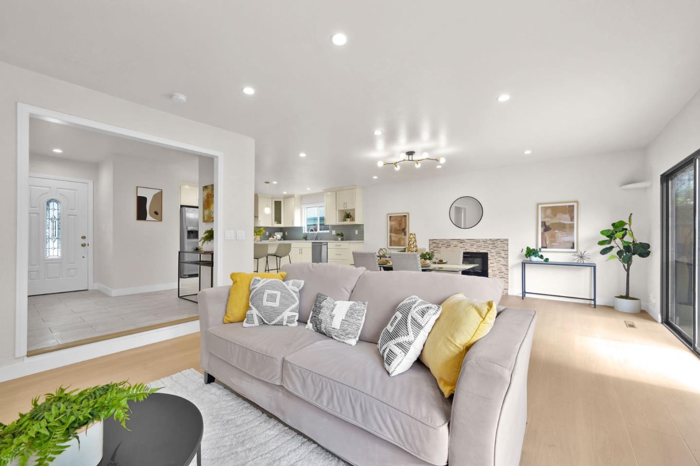 Detail Gallery Image 6 of 38 For 6273 Lillian Way, San Jose,  CA 95120 - 3 Beds | 2 Baths