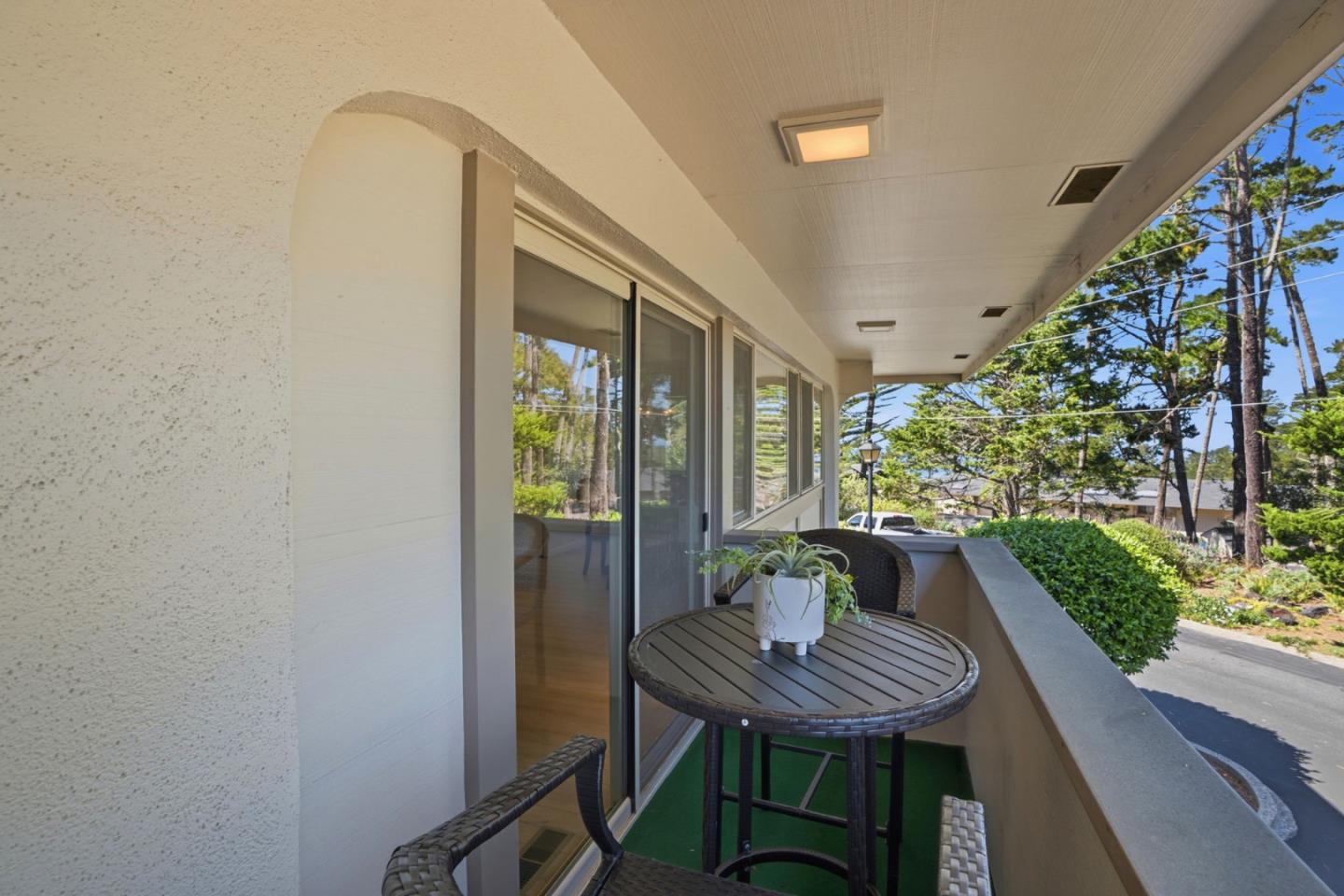 Detail Gallery Image 14 of 57 For 59 Skyline Crest Dr, Monterey,  CA 93940 - 3 Beds | 3 Baths
