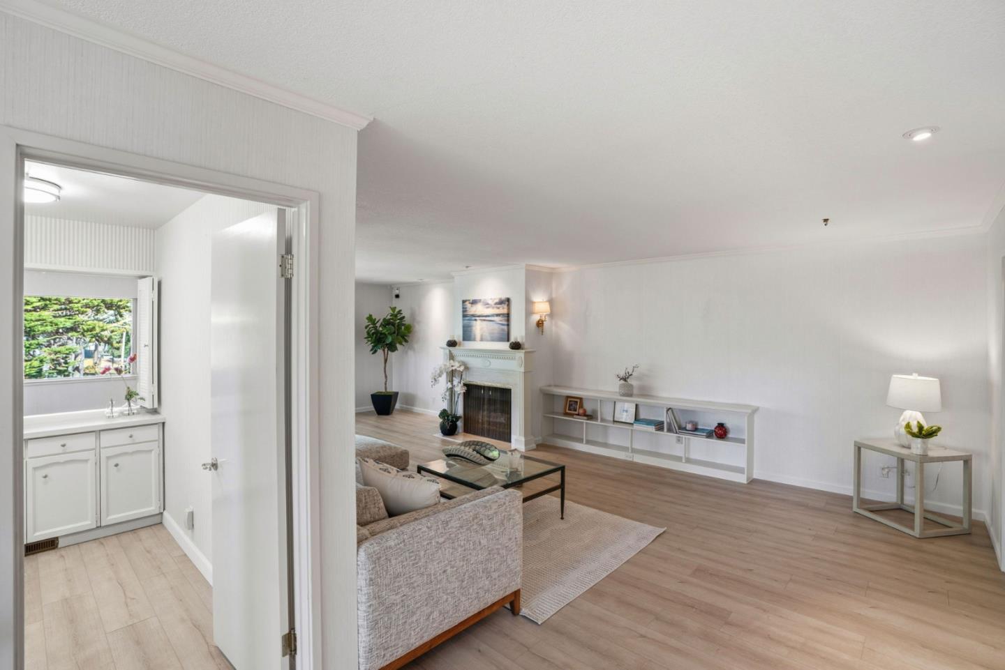 Detail Gallery Image 21 of 57 For 59 Skyline Crest Dr, Monterey,  CA 93940 - 3 Beds | 3 Baths