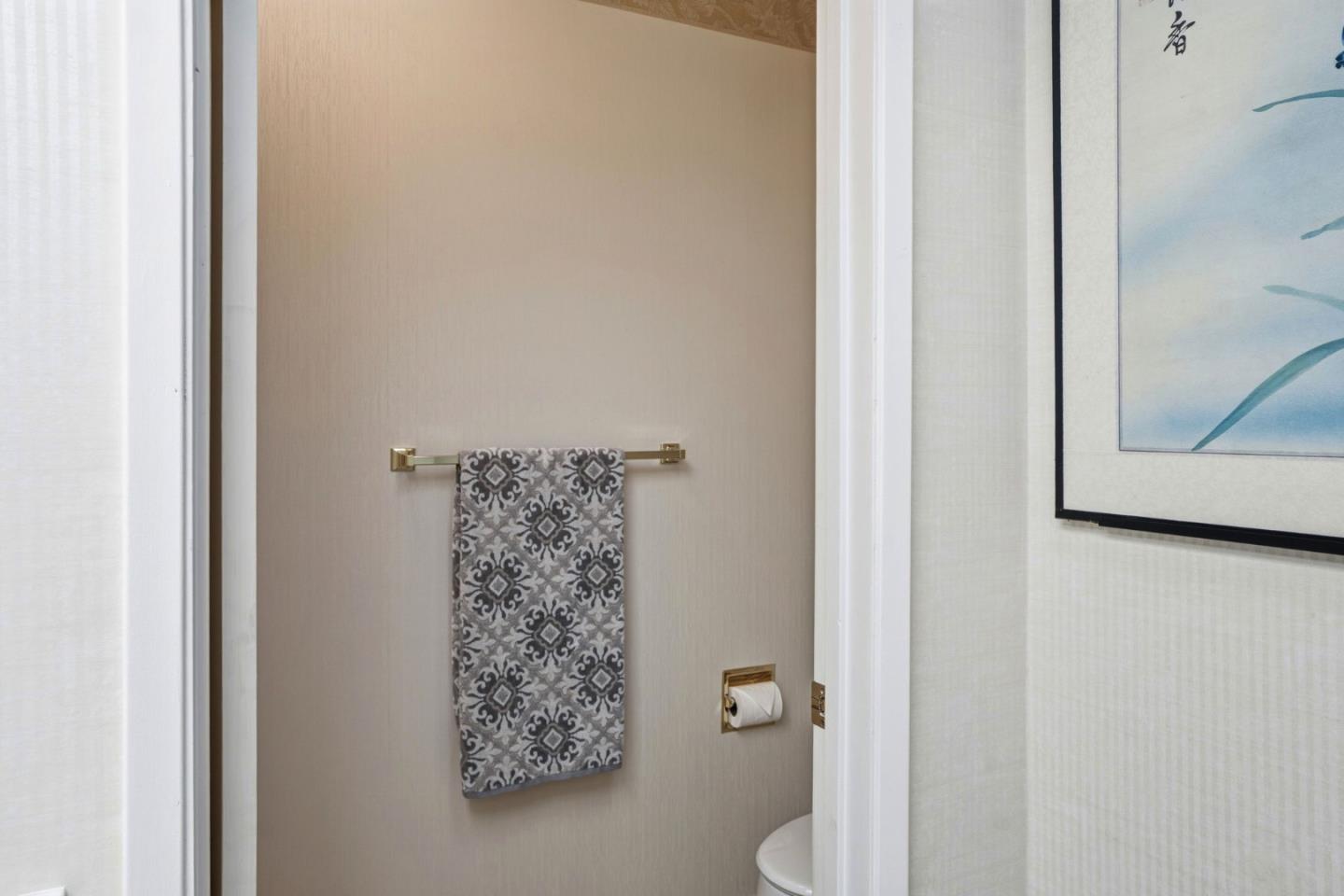 Detail Gallery Image 32 of 57 For 59 Skyline Crest Dr, Monterey,  CA 93940 - 3 Beds | 3 Baths