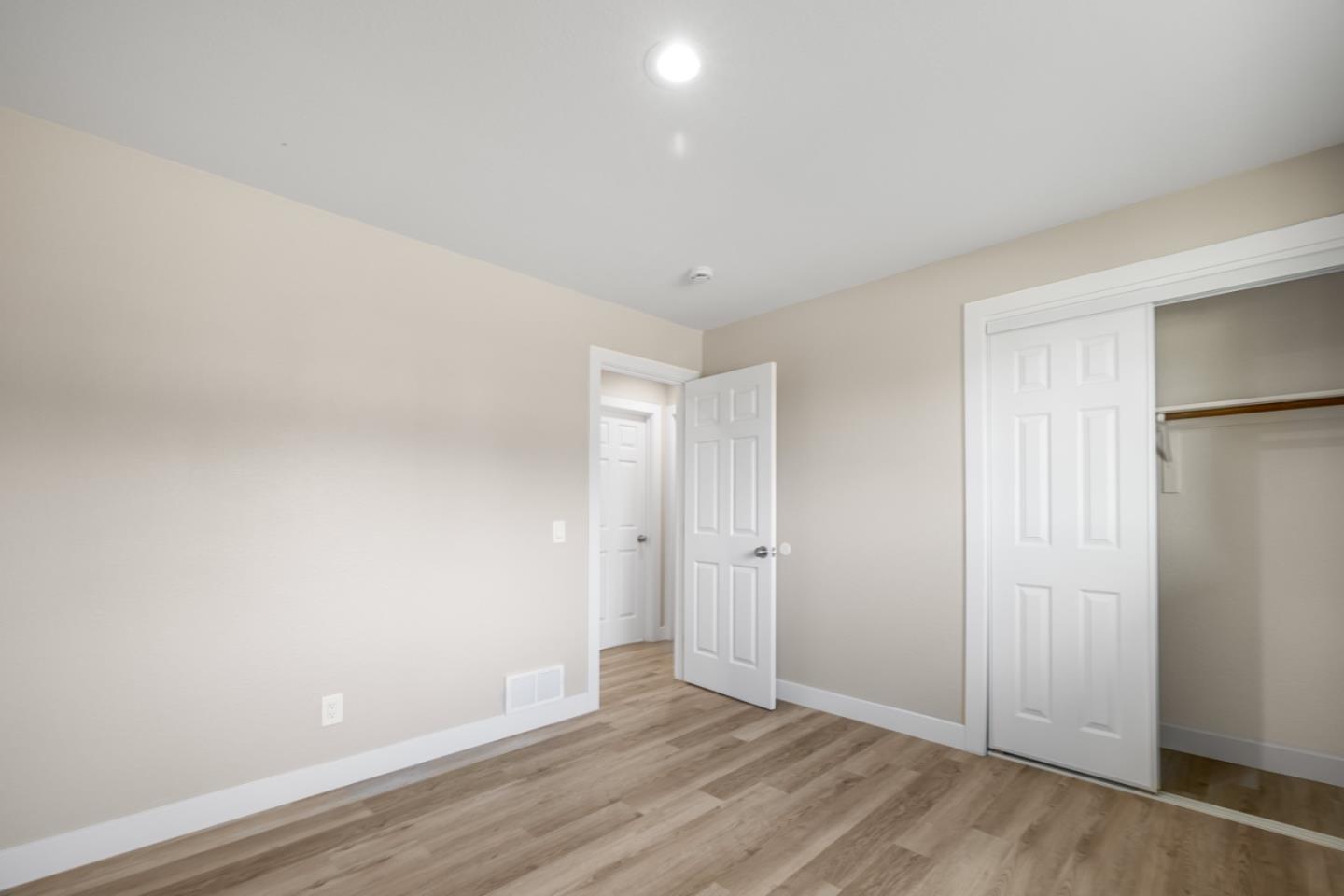 Detail Gallery Image 15 of 28 For 116 Enos Dr, Salinas,  CA 93908 - 3 Beds | 2 Baths