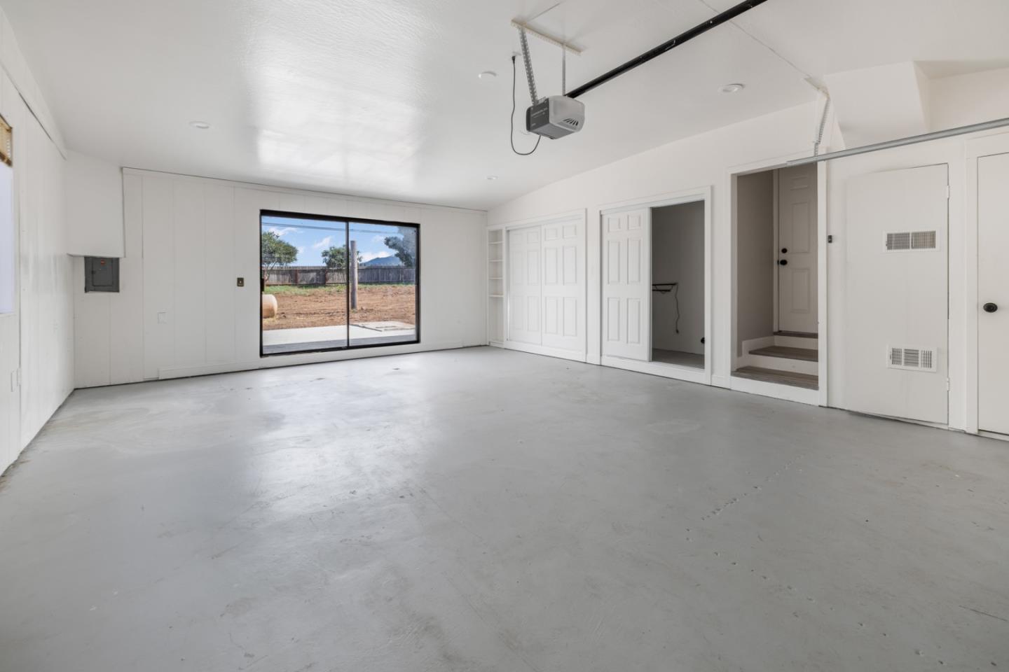 Detail Gallery Image 23 of 28 For 116 Enos Dr, Salinas,  CA 93908 - 3 Beds | 2 Baths