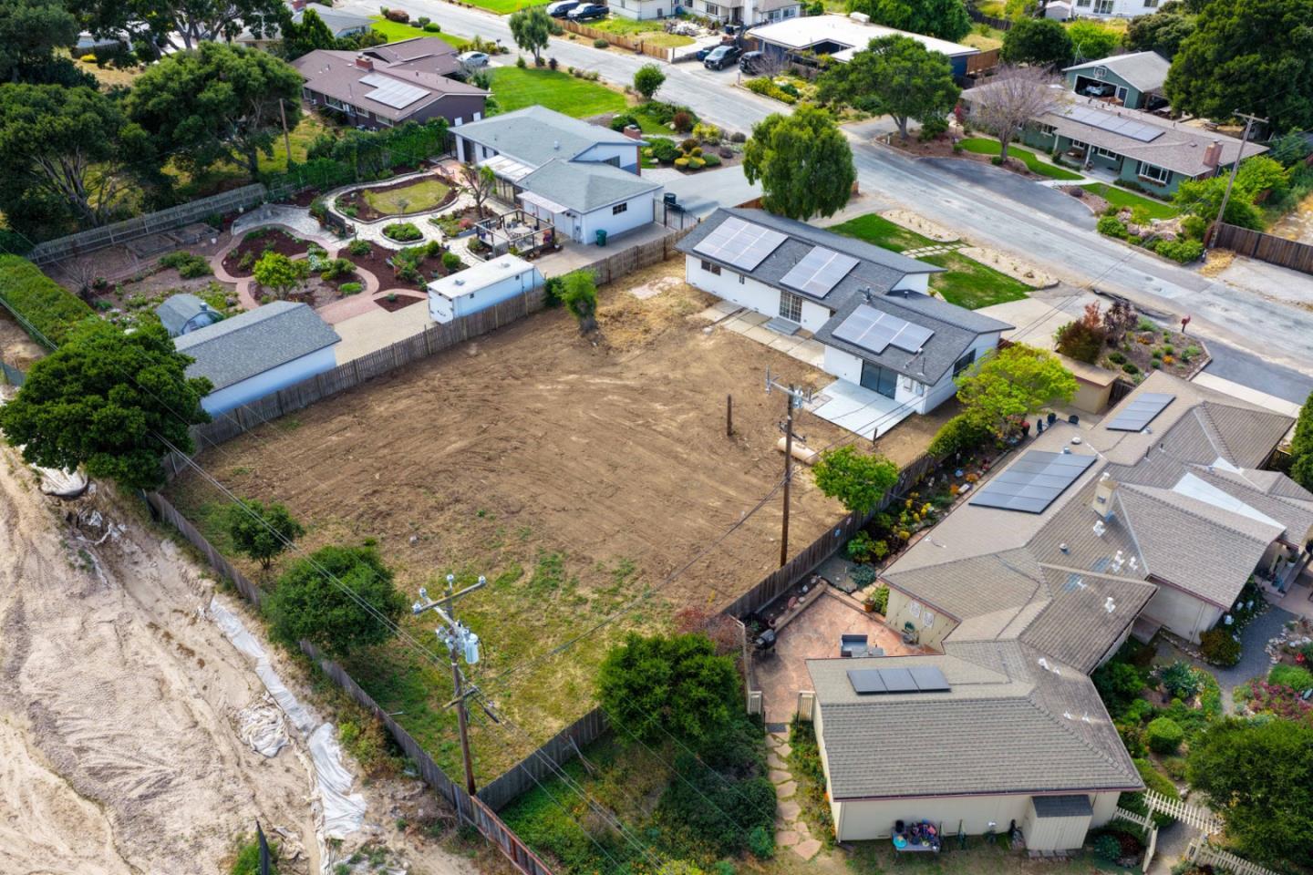 Detail Gallery Image 28 of 28 For 116 Enos Dr, Salinas,  CA 93908 - 3 Beds | 2 Baths