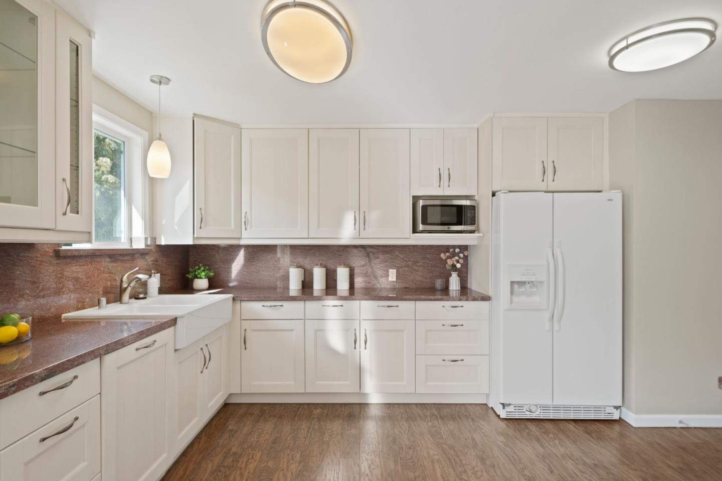 Detail Gallery Image 8 of 33 For 3544 Spring St, Redwood City,  CA 94063 - 2 Beds | 1 Baths