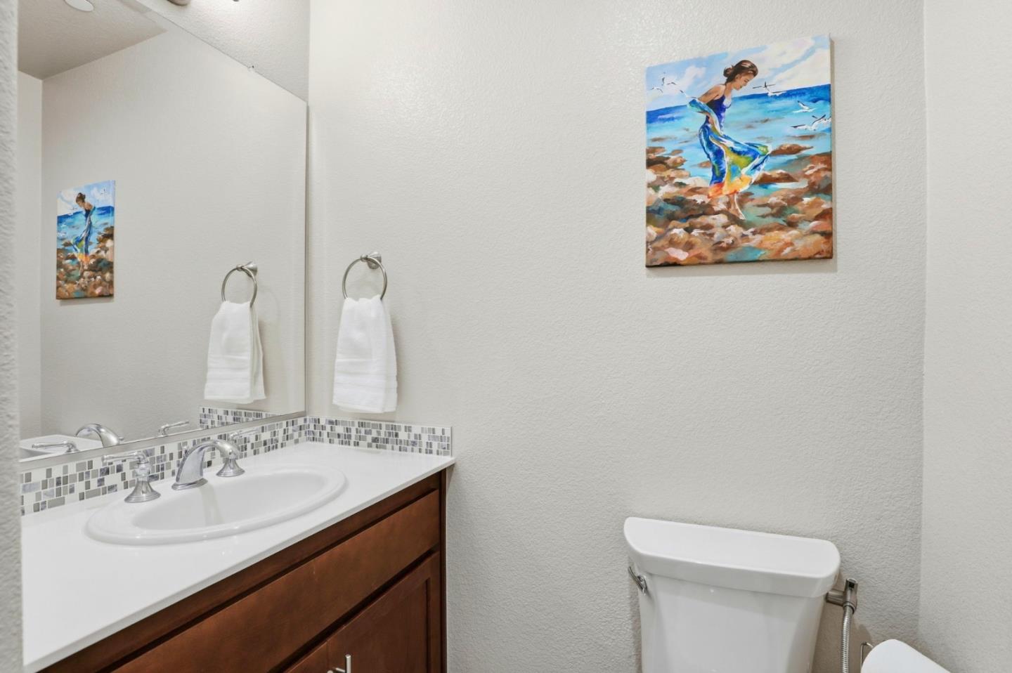 Detail Gallery Image 15 of 19 For 187 Springtime Cir, Hollister,  CA 95023 - 4 Beds | 2/1 Baths
