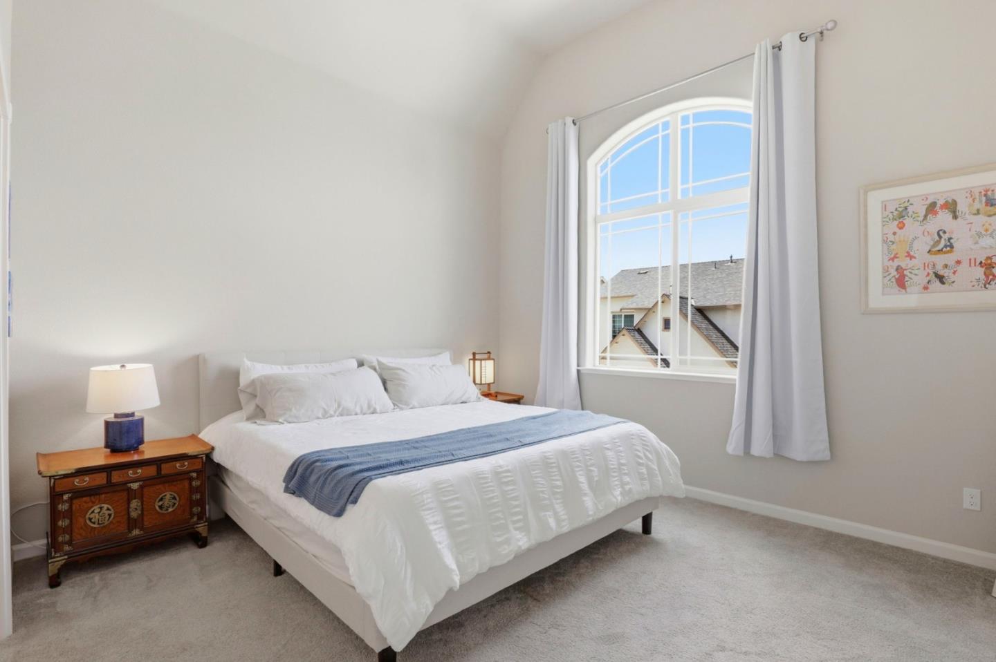 Detail Gallery Image 7 of 19 For 187 Springtime Cir, Hollister,  CA 95023 - 4 Beds | 2/1 Baths