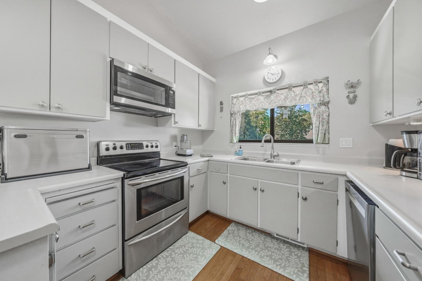 Detail Gallery Image 6 of 32 For 912 19th St, Lakeport,  CA 95453 - 3 Beds | 2 Baths