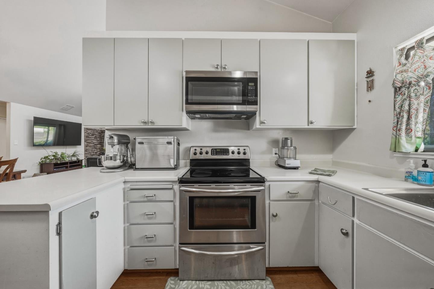 Detail Gallery Image 8 of 32 For 912 19th St, Lakeport,  CA 95453 - 3 Beds | 2 Baths