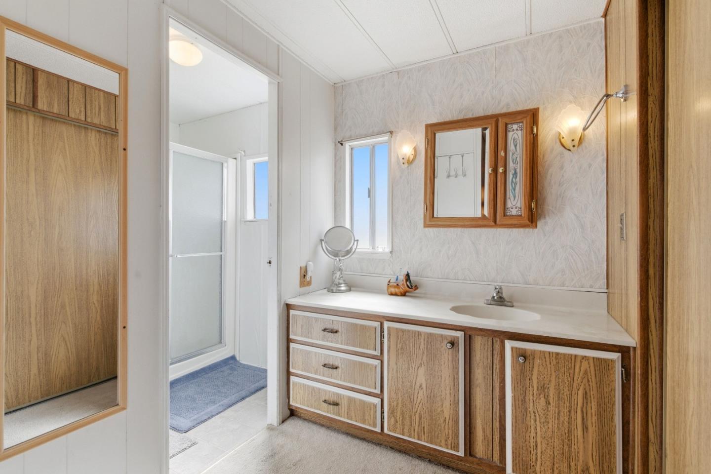 Detail Gallery Image 18 of 27 For 150 Kern St #29,  Salinas,  CA 93905 - 2 Beds | 2 Baths