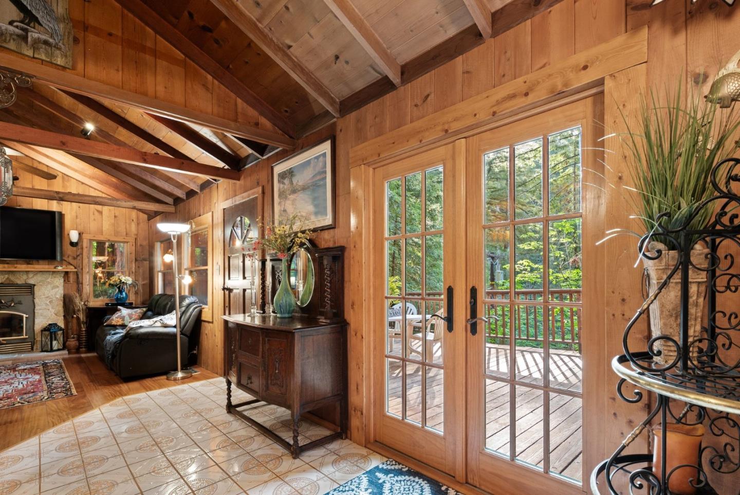 Detail Gallery Image 14 of 74 For 15101 Two Bar Rd, Boulder Creek,  CA 95006 - 2 Beds | 1 Baths