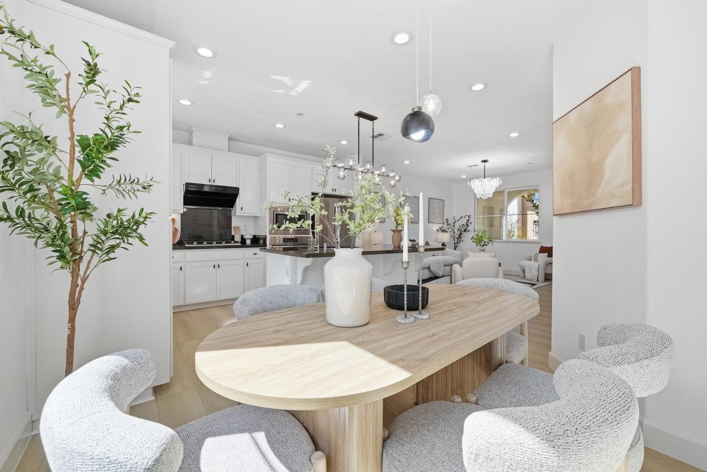 Detail Gallery Image 10 of 34 For 321 Santa Diana Ter, Sunnyvale,  CA 94085 - 3 Beds | 2/1 Baths