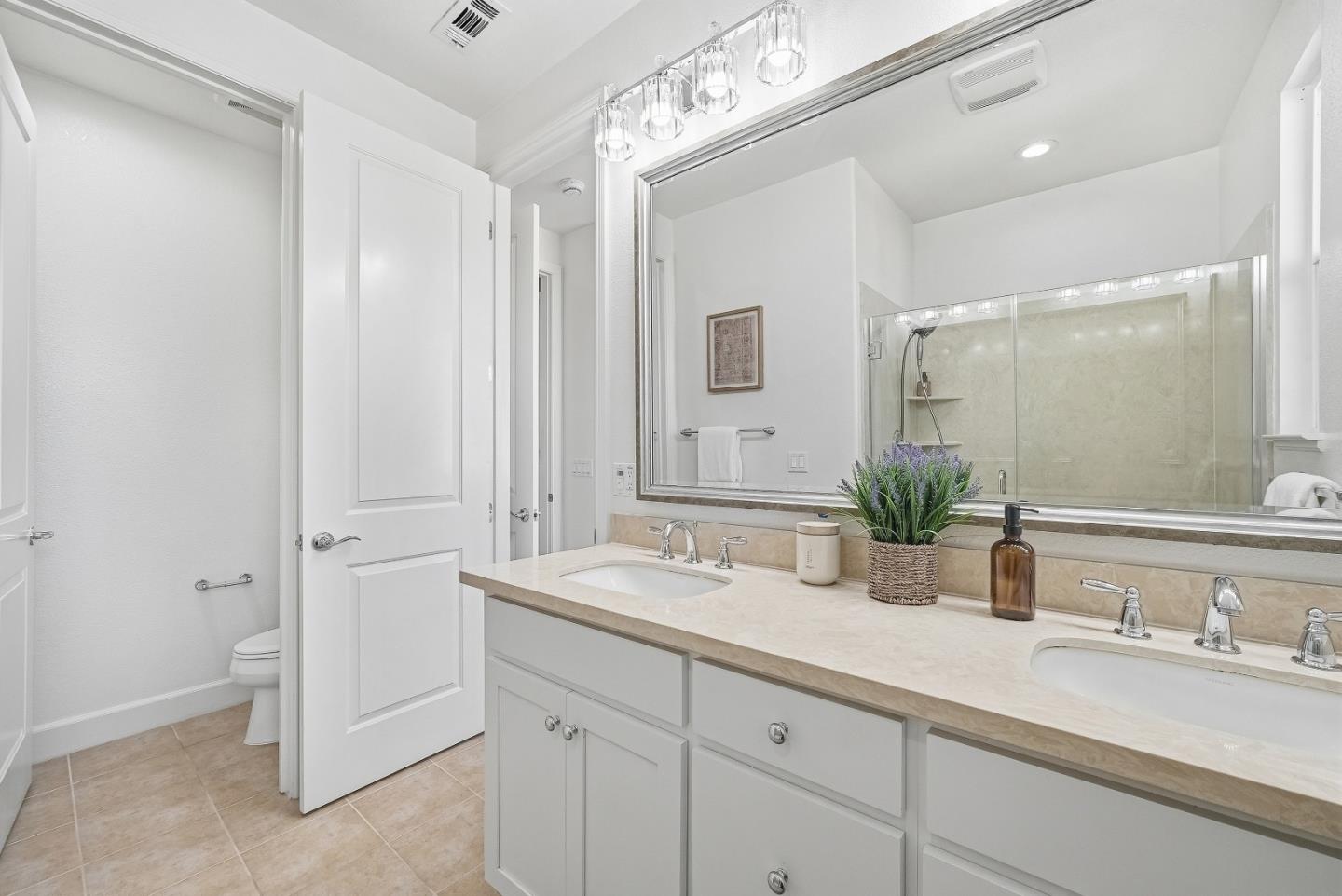 Detail Gallery Image 15 of 34 For 321 Santa Diana Ter, Sunnyvale,  CA 94085 - 3 Beds | 2/1 Baths