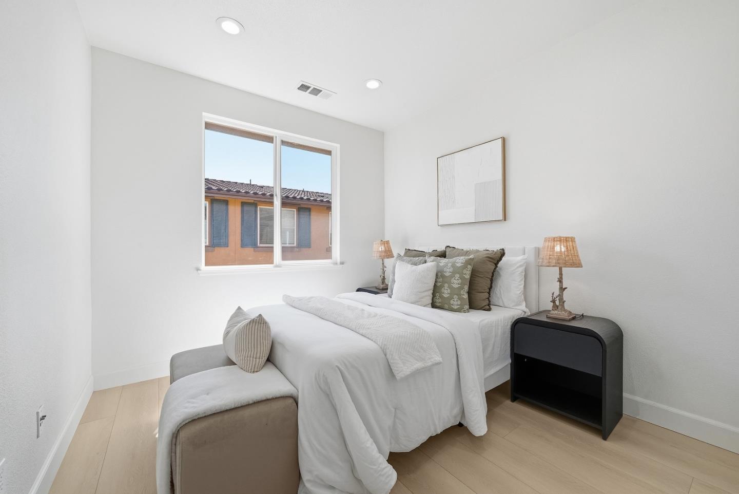 Detail Gallery Image 19 of 34 For 321 Santa Diana Ter, Sunnyvale,  CA 94085 - 3 Beds | 2/1 Baths